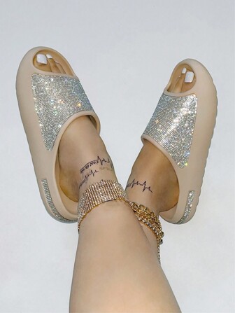 Summer Fashion Large Size Women's Slippers With Rhinestone Decor