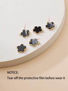 1 Pair Metal Fashion Four-Leaf Clover Pendant Earrings - Black - View 3