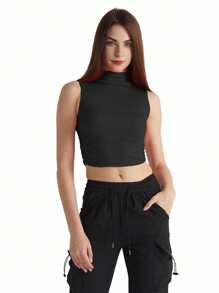Blusa con cuello medio y cadena de adorno en diferentes colores - Negro - Ver 1