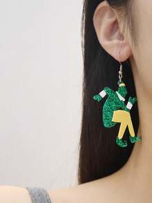 1对圣帕特里克节绿色亚克力跳舞耳环，节日派对耳环
