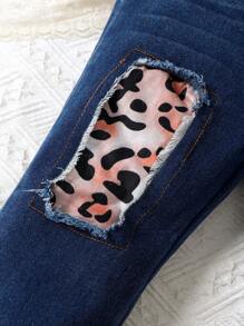 Camiseta de Manga Curta com Letras Impressas para Menina Jovem e Calça Jeans Flare com Remendo de Leopardo e Borda Desfiada para Primavera/Verão - Cinza - Ver 7