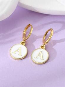 1 对时尚优雅的金色锆石 26 个字母吊坠耳环，适合作为送给朋友和同学的礼物的首字母耳环，展现优雅精致的女性魅力，是年轻女孩必备的耳环款式 - 金黃色 - 查看 3