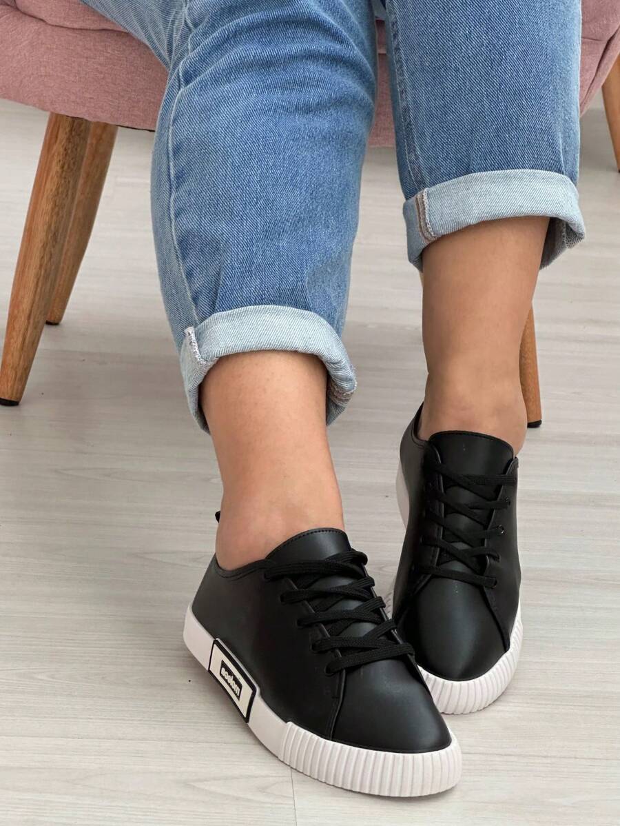 Women Casual Shoes - 黑色 - 查看 1