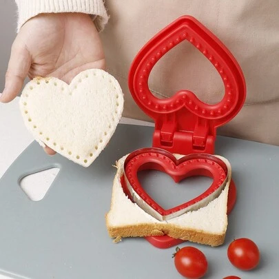1个不锈钢心形护手三明治切割器，密封边缘口袋面包模具，家用DIY烘焙工具，吐司夹，面包切片模具，方便易清洗，适用于烘焙糕点，情人节派对，家居装饰，家居礼品