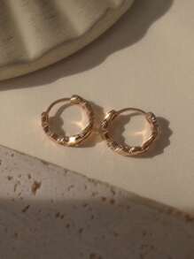 GAGAFEEL 1 Pair Elegant & Fashion S925 Sterling Silver Honeycomb Design Ear Buckle Light Luxury High Sense Ear Hoop Earrings French Retro Ear Accessories For Women Jewelry Accessories Gift For Girl/Women/Girlfriend/Mother Fine Jewelry