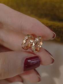 GAGAFEEL 1 Pair Elegant & Fashion S925 Sterling Silver Honeycomb Design Ear Buckle Light Luxury High Sense Ear Hoop Earrings French Retro Ear Accessories For Women Jewelry Accessories Gift For Girl/Women/Girlfriend/Mother Fine Jewelry