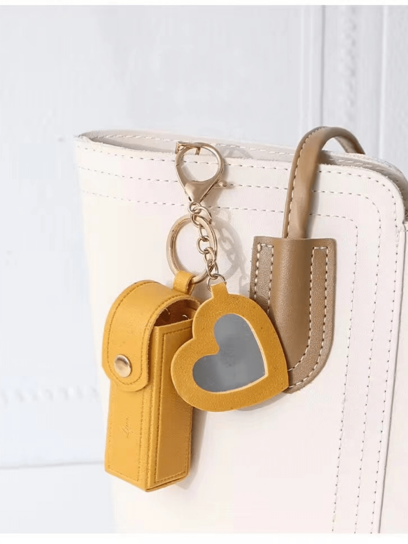 FENDI バッグチャーム コインケース ポーチ 【公式通販】