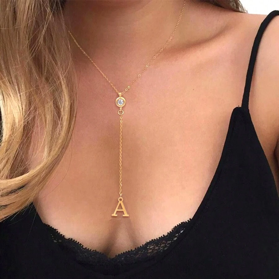 1個新款時尚圓形鋯石不鏽鋼首字母吊墜鏈，適用於女性 - 金黃色 - 查看 1