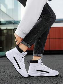 男士休闲高帮运动鞋，2024年夏季新款男士白色皮革运动鞋，大码46-48 - 白色 - 查看 2