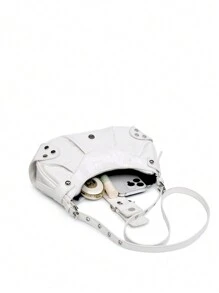 Sac bandoulière vintage portable et léger pour femmes : style punk et gothique Y2K, sac à main moto végétalien avec rivets, chaînes métalliques et bandoulière réglable - accessoires pour ados, étudiantes, mode de rue, concerts, festivals de musique et tenues audacieuses.
