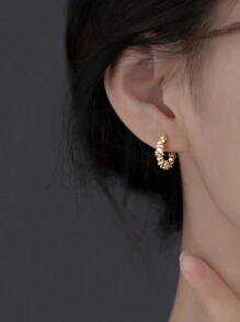 Minimalist Asymmetrical Silver Piece C-Shaped Hoop Earrings For Women, Versatile