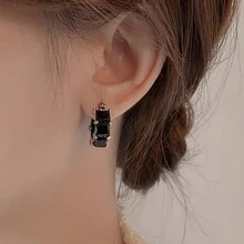 1 Par de elegantes aretes negros de alta calidad - Dorado - Ver 3