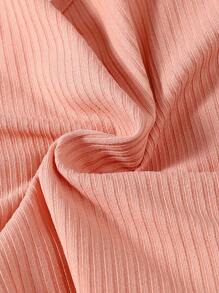 少女針織坑紋套裝吊帶上衣和短褲，休閒多變多色組合