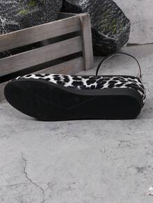 Giày bệt họa tiết da báo in hình động vật cho nữ, màu sắc gợi cảm, mùa xuân/hè, có quai đeo mắt cá chân có thể điều chỉnh và khóa đàn hồi theo phong cách múa ba lê, đa năng và thoải mái, có thể mang như giày bệt hoặc giày lười họa tiết da báo cổ điển khi đi làm hoặc đi nghỉ thông thường Giày bệt đế thấp và mũi thấp có thể mang ra ngoài - Đen và trắng - Xem 8