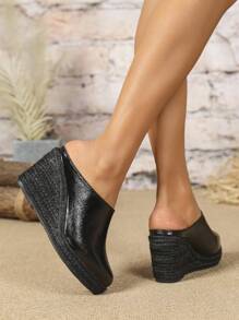 Vintage PU Closed Toe Fashionable Lightweight Jute Rope Wedge Women Shoes