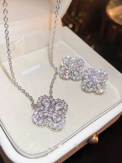 Yayi jewelry 幸运四叶草方晶锆石耳环项链首饰套装，婚礼订婚精美珠宝配饰礼物，适合节日情人节、妈妈、母亲、母亲节、礼物