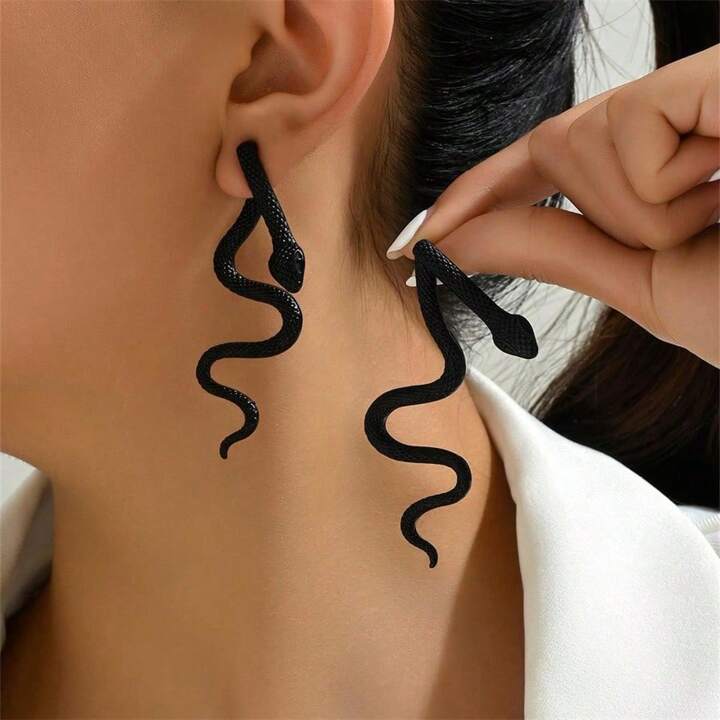 1pair European And American Gothic Style Black Snake Shaped Women s Earrings With Dark Elements