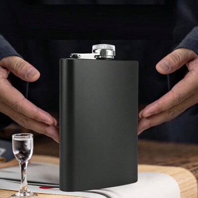 1pc Black Stainless Steel Hip Flask For Outdoor Camping Portable Liquor Bottle