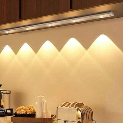 1个超薄USB充电式三模式色温LED灯，带运动传感器，适用于厨房、卧室、橱柜、衣柜、楼梯、走廊等空间。