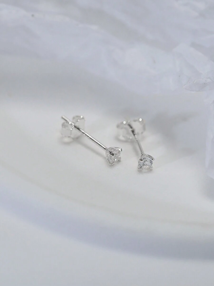 Women's Cubic Zirconia Decorated Silver Stud Earrings, Suitable For Daily Wear