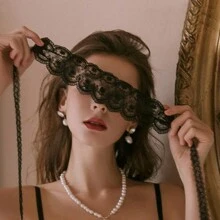 1 Stück Sexy Spitzenaugenmaske für Nachtclubpartys mit Ehepartner, Fesselbändern und Enthaltsamkeitsschleier für Halloween und Valentinstag