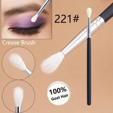 1支221號眼影晕染刷,由合成纖維和山羊毛製成,專業化妝工具