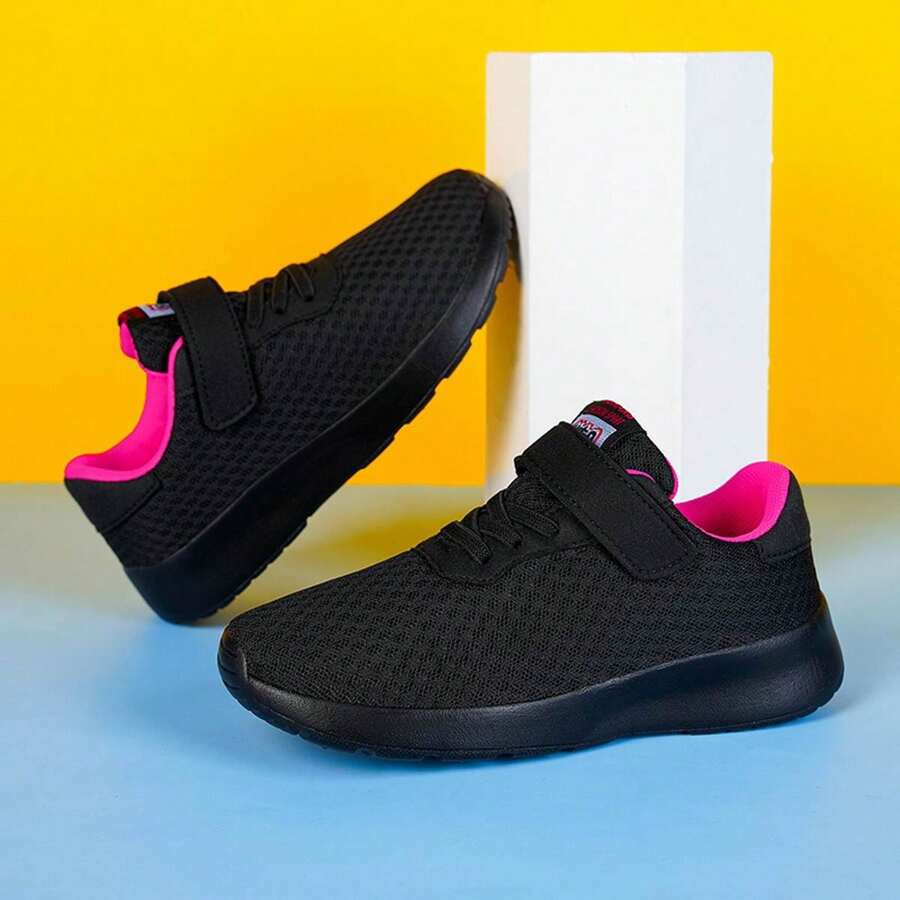 1pair Women's Lightweight Comfortable Sports Shoes, Solid Black, Breathable Mesh, Versatile Sneakers For Spring And Summer, Slip-On With Buckle Strap Design