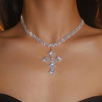 1 st. Lyx Fylld Med Kubisk Kors Hänge Halsband