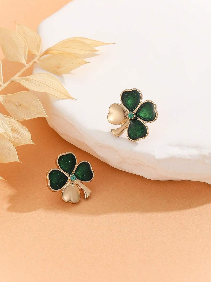 1pair Fashionable Clover Shaped Green Earrings Exhibiting Elegance And Making Skin Look White, Great For Easter - Multicolor - View 1