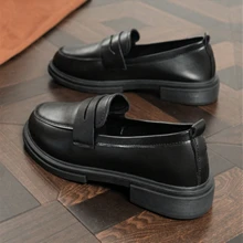 Damen Loafers, schwarze Farbe, Neuankunft Frühling/Herbst 2025, bequeme & rutschfeste weiche Leder Schuhe für Damen mittleren Alters & ältere Damen, geeignet für Lässig, Büro, Küche, Restaurant