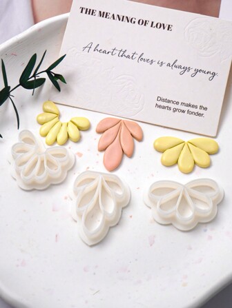 1pc Flower Polymer Clay Cutter Diy Soft Pottery Creative Earrings Brooch Cutting Molds Jewelry Pendant DIY Handmade Tools