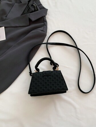 1pc Girl's Mini Solid Color Pu Top Flap Magnetic Closure Single Handle Shoulder Strap Adjustable Fashionable Versatile Handbag For Daily Use, Autumn Or Winter