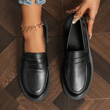 Damen Loafers, schwarze Farbe, Neuankunft Frühling/Herbst 2025, bequeme & rutschfeste weiche Leder Schuhe für Damen mittleren Alters & ältere Damen, geeignet für Lässig, Büro, Küche, Restaurant
