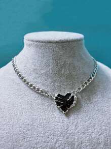 1pc Personalized Gothic Punk Exaggerated Dark Red Heart Pendant Necklace With Unique Design For Women, Suitable For Daily Wear, Length: 40cm Valentines,Mom,Mother,Mother's Day,Gift