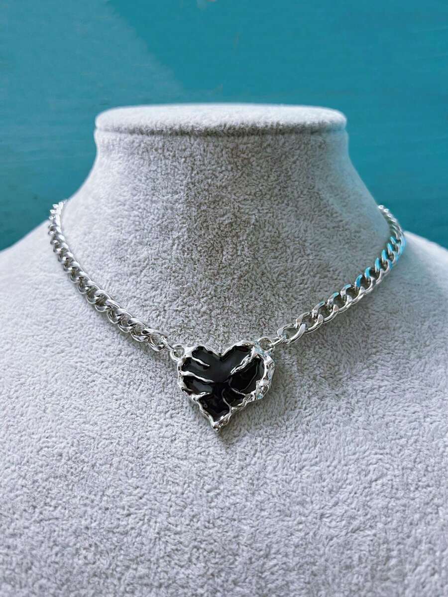 1pc Personalized Gothic Punk Exaggerated Dark Red Heart Pendant Necklace With Unique Design For Women, Suitable For Daily Wear, Length: 40cm Valentines,Mom,Mother,Mother's Day,Gift