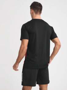 Ensemble de sport style petit ami pour hommes, t-shirt de course séchage rapide et shorts. Tenue d'entraînement football d'été de remise en forme, équipement de style petit ami pour hommes, survêtement, short de style petit ami, ensemble deux pièces de style petit ami pour hommes