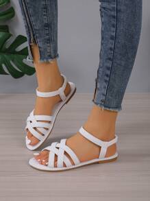 Sandálias planas com tiras cruzadas femininas e decoração de salto elástico, brancas, sandálias confortáveis para férias na praia, sandálias deslizantes na moda para o verão