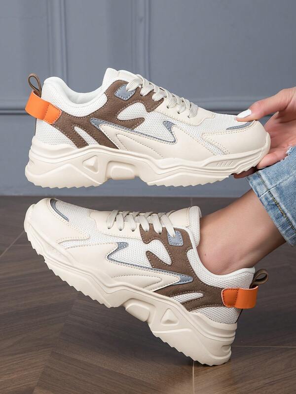 Zapatos de mujer con malla transpirable y con mezcla de colores, hilo de coser entrelazado de color combinado, zapatos atléticos blancos con plataforma gruesa y cuña para correr al aire libre