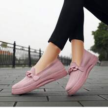 Women's Mesh Breathable Low-Heeled Flat Shoes With Comfortable Grey Color For Spring, Summer And Autumn