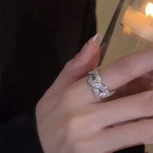 1 件奢華銅開口戒指,配有立方氧化鋯石套裝和扭曲花朵圖案,非常適合女士日常佩戴、婚禮、節日禮物 - 銀色 - 查看 3