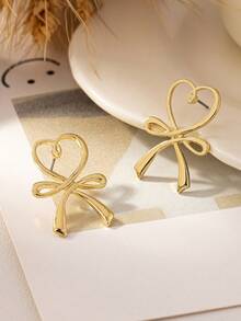 1對幾何設計中空心形和蝴蝶結形耳環 - 幾何設計鏤空愛心耳環 - 查看 4