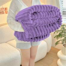 1 件纯色可爱毛绒毯，柔软亲肤毛绒毯，多尺寸、多功能毯，适用于旅行、空调、夏季、床、沙发、户外、办公室、卧室装饰、全年使用，是送给朋友和家人的完美礼物 - 彩色 - 查看 8