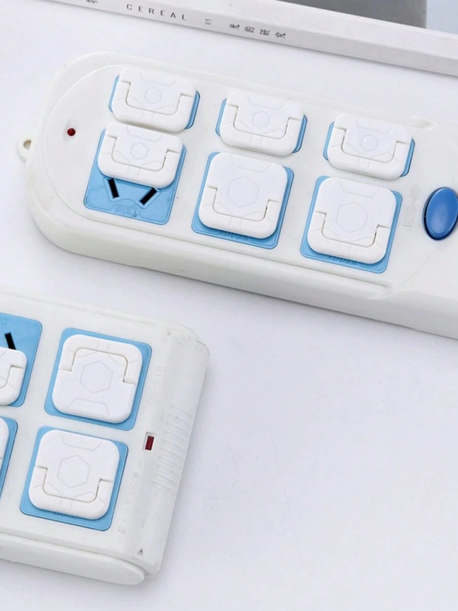 5pcs Pet Proof Outlet Covers, Safety Socket Cap, Electric Plastic Plugs For Electrical Power Outlets Baby Proofing Wall Socket Protector Child Proof Outlet Protector - White - View 1