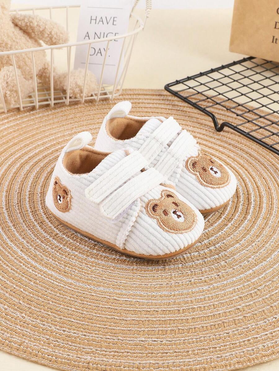 1pair Boys' Cartoon Bear Corduroy Sneakers With Flat Sole Fashionable For Parties And Cute For Sports, Suitable For Spring And Summer - White - View 1