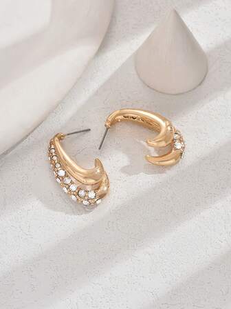 2pcs Fashionable Classic European & American Style Eagle Beak Water Drop Shaped, Rhinestone Spiral, Round Hoop Knot, Round Disc Pearl Flower Stud Earrings, Faux Pearl Design Jewelry, Gold Alloy Electroplated, Suitable For Women's Daily Outfit, Holiday Party Gift, Exaggerated Curved Water Drop Shape