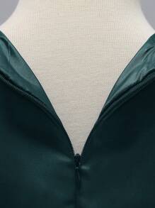 Young Girl Solid Color Sleeveless Elegant Dress With 3D Flower And Bow Decor