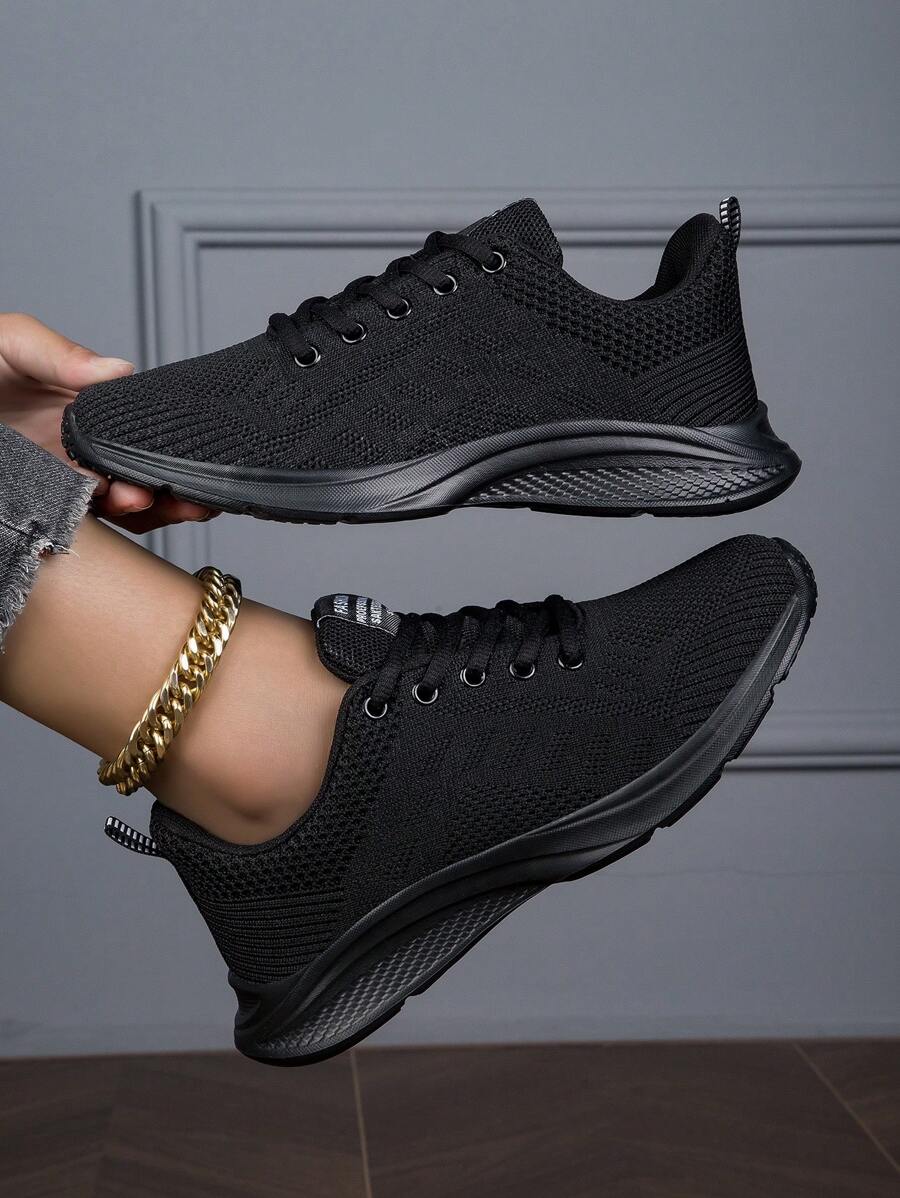 Teenage Girls' Lightweight Breathable Mesh Sneakers With Soft Sole For Casual, Travel, And Sports Activities In Summer, Black