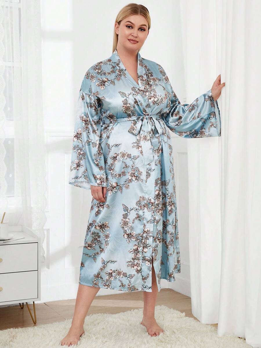 Áo ngủ bằng lụa satin dài in cỡ lớn dành cho nữ có tay áo dài và in hoa - Màu xanh nhạt - Xem 1
