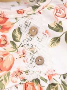 Conjunto de top de manga corta con dobladillo de encaje rosa y pantalón largo