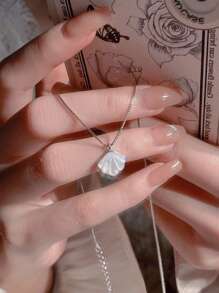 1pc Women's Necklace With Shell Pattern, Unique & Stylish Design, Shell Clavicle Chain, Birthday Gift For Best Friends/Sisters - Silver - View 7